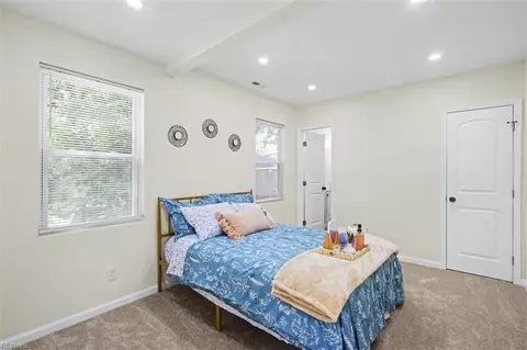 Bedroom - 54 Cavalier Rd, Hampton, VA 23669 photo 2 of 5