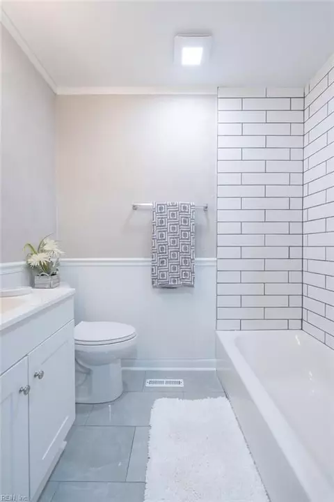 Bath - 4032 Sloop Trl, Chesapeake, VA 23321 photo 5 of 5