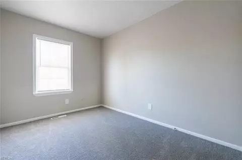 Bedroom - 4032 Sloop Trl, Chesapeake, VA 23321 photo 5 of 10
