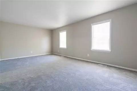 Living - 4032 Sloop Trl, Chesapeake, VA 23321 photo 9 of 10