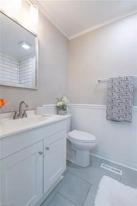 Bath - 4032 Sloop Trl, Chesapeake, VA 23321 photo 3 of 5