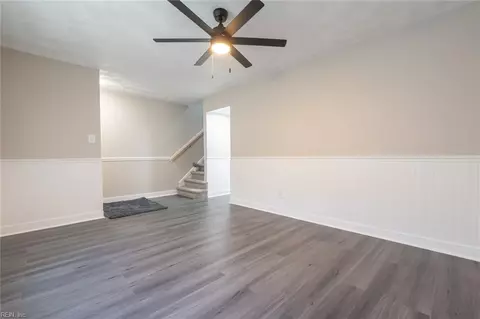 Living - 4032 Sloop Trl, Chesapeake, VA 23321 photo 1 of 10