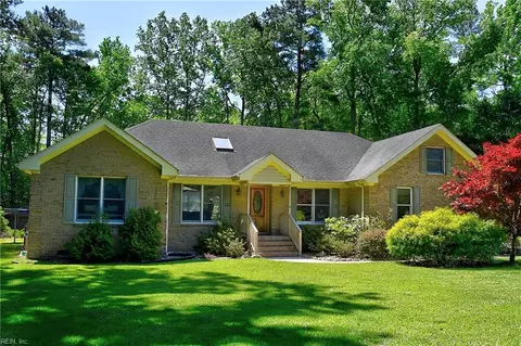 15219 Newbill Ln, Carrollton, VA 23314