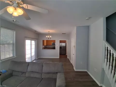 Living - 1507 Hambledon Loop, Chesapeake, VA 23320 photo 2 of 4