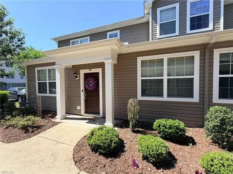 2526 Leytonstone Dr, Chesapeake, VA 23321