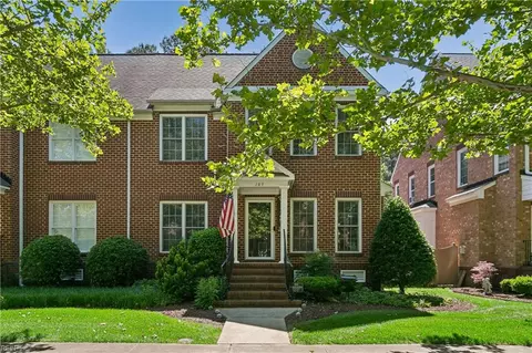 289 Herman Melville Ave, Newport News, VA 23606