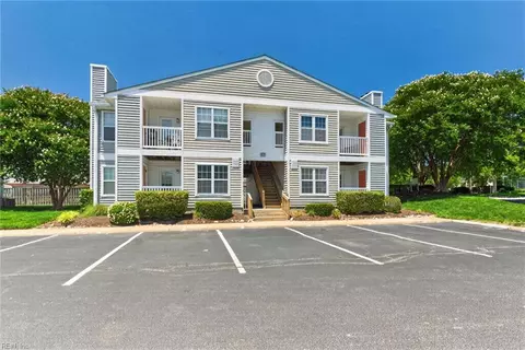 1802 Chantilly Ct, Virginia Beach, VA 23451