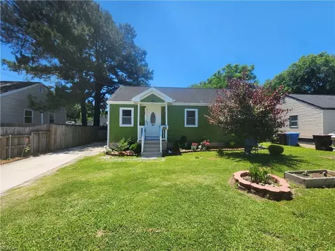 1106 Anne Ave, Chesapeake, VA 23324