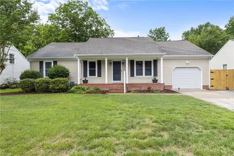 812 Gloss St, Chesapeake, VA 23322