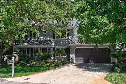608 Woodcott Dr, Chesapeake, VA 23322