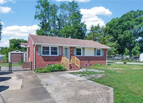 25 Berkley Dr, Hampton, VA 23663
