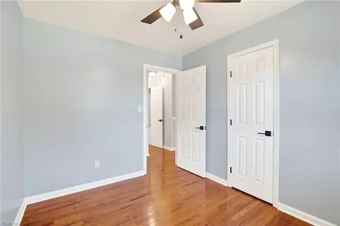 Bedroom - 25 Berkley Dr, Hampton, VA 23663 photo 2 of 10