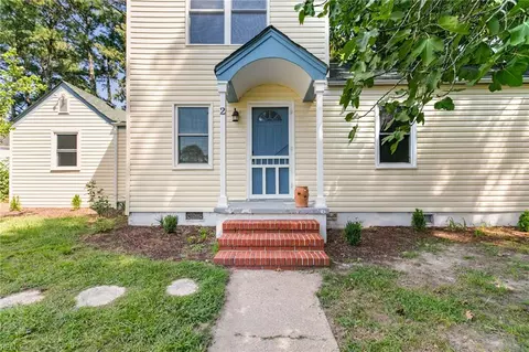 2 Park Manor Rd, Portsmouth, VA 23701
