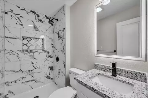 Bath - 137 Clyde St, Hampton, VA 23669 photo 1 of 3