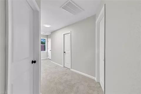 Entry Way - 137 Clyde St, Hampton, VA 23669 photo 4 of 4