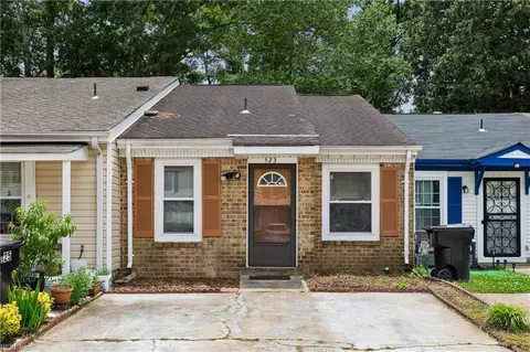 523 Peregrine St, Virginia Beach, VA 23462