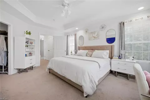 Bedroom - 612 Smith St, Hampton, VA 23661 photo 8 of 8