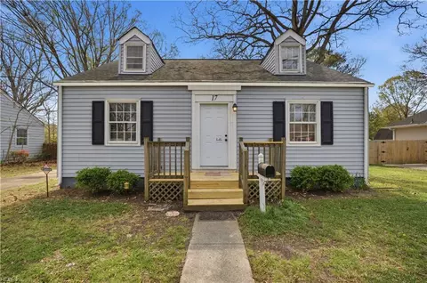 17 Green Oaks Rd, Newport News, VA 23601