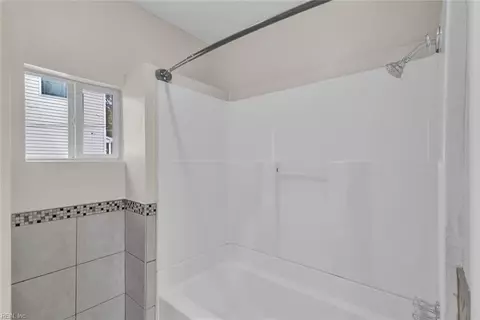 Bath - 1705 Shell Rd, Hampton, VA 23661 photo 1 of 5