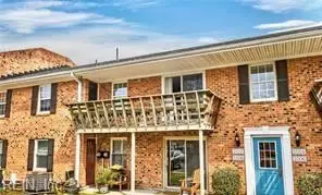 1010 Barclay Sq, Virginia Beach, VA 23451