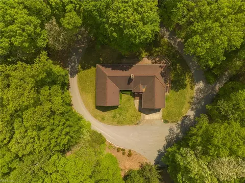 14009 Tribe Ln, Ashland, VA 23005