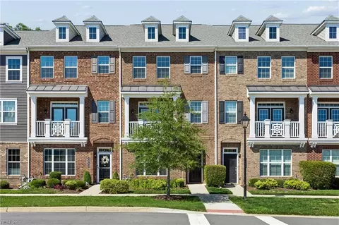 4951 Settlers Market Blvd, Williamsburg, VA 23188