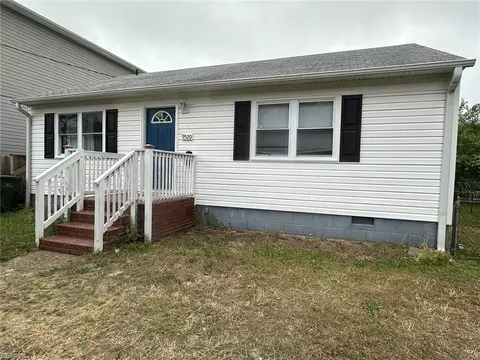 9520 Warwick Ave, Norfolk, VA 23503