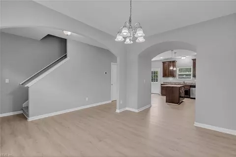 Entry Way - 6335 Devonshire Rd, Norfolk, VA 23513 photo 1 of 10