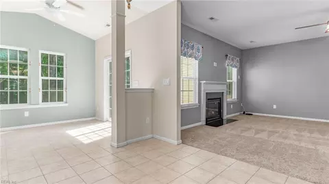 705 Creekwood Dr, Chesapeake, VA 23323