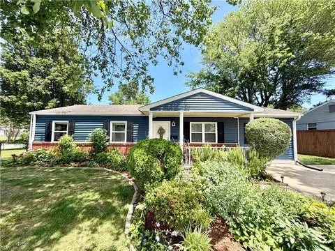 3116 Bow Creek Blvd, Virginia Beach, VA 23452