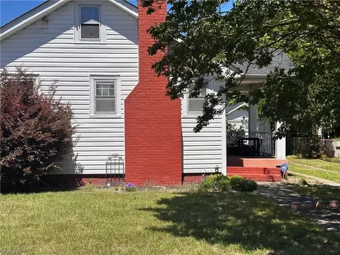 376 Sampson Ave, Hampton, VA 23661 photo 2
