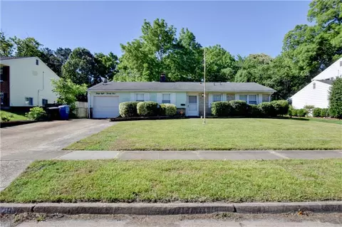 3829 Silina Dr, Virginia Beach, VA 23452