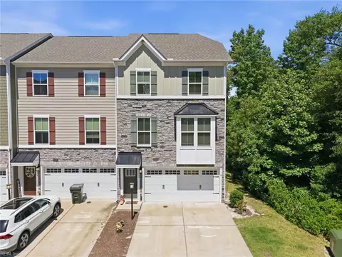 1008 Stern Way, Chesapeake, VA 23323
