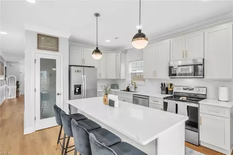 Kitchen - 714 Ridgeway Ave, Hampton, VA 23661 photo 2 of 4