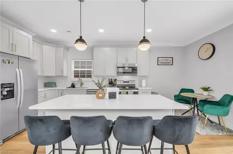 Kitchen - 714 Ridgeway Ave, Hampton, VA 23661 photo 4 of 4