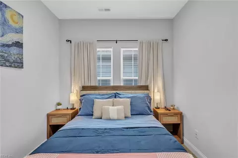 Bedroom - 714 Ridgeway Ave, Hampton, VA 23661 photo 5 of 6
