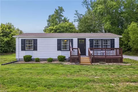 3221 Longstreet Ln, Suffolk, VA 23437