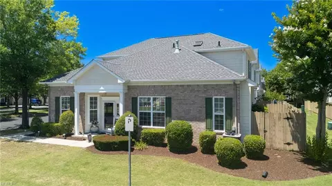 1534 Penton Mews #32, Chesapeake, VA 23320