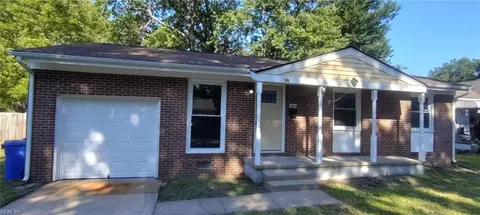 4 Sampson Pl, Portsmouth, VA 23702