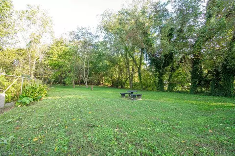 Exterior - 42 Fulton St, Hampton, VA 23663 photo 3 of 4