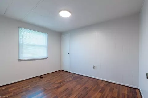 Bedroom - 42 Fulton St, Hampton, VA 23663 photo 3 of 6