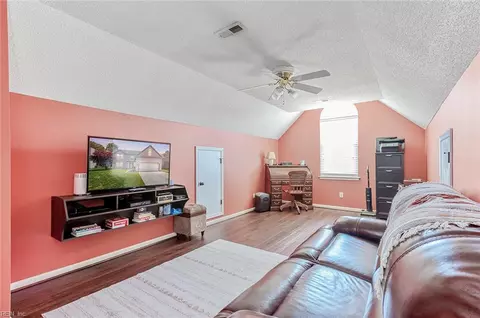 Other - 4 Mullins Ct, Hampton, VA 23666 photo 7 of 15