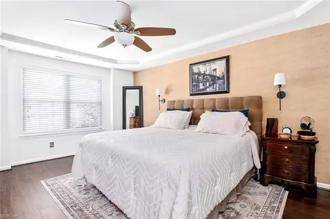 Bedroom - 4 Mullins Ct, Hampton, VA 23666 photo 3 of 3