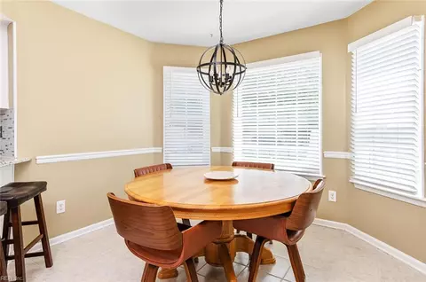 Dining - 4 Mullins Ct, Hampton, VA 23666 photo 4 of 4