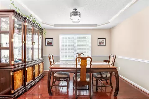 Dining - 4 Mullins Ct, Hampton, VA 23666 photo 1 of 4