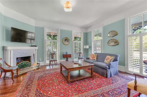 Living - 334 E Pembroke Ave, Hampton, VA 23669 photo 2 of 4