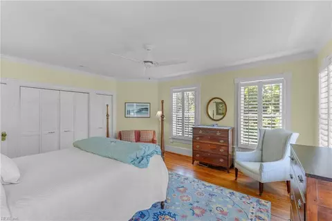 Bedroom - 334 E Pembroke Ave, Hampton, VA 23669 photo 2 of 3