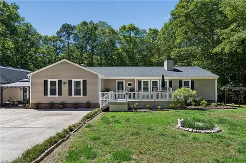 9006 Indian Rd, Gloucester, VA 23061