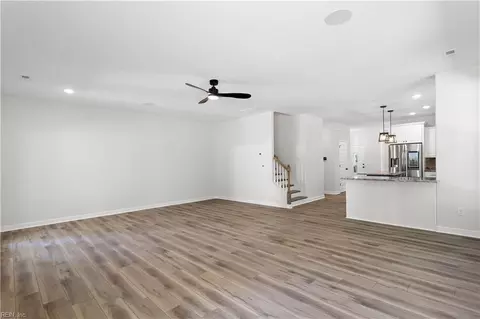 Living - 6 Ac Harris Creek Rd, Hampton, VA 23669 photo 2 of 5