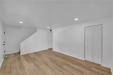 Living - 2319 Andrews Blvd, Hampton, VA 23663 photo 2 of 2